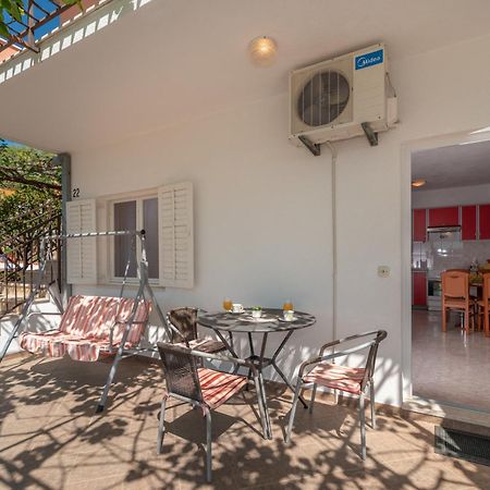 Apartments Villa Bella Vista Seget โตรกีร์ ภายนอก รูปภาพ