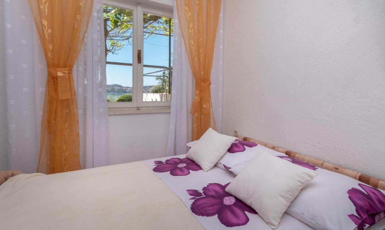 Apartments Villa Bella Vista Seget โตรกีร์ ภายนอก รูปภาพ